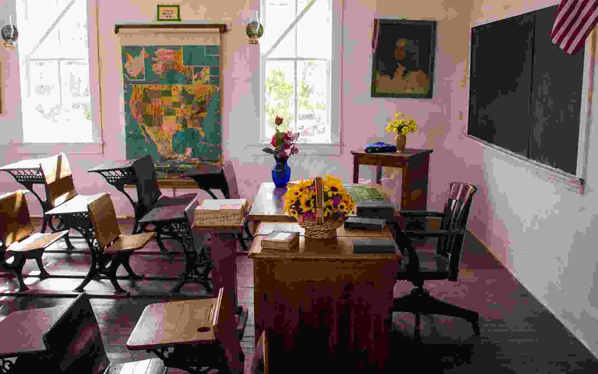 The idyllic promenade The idyllic promenade